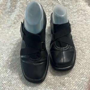 Thierry Rabotin Black Leather Lena‎ Mary Janes Vibram Soles Size 8